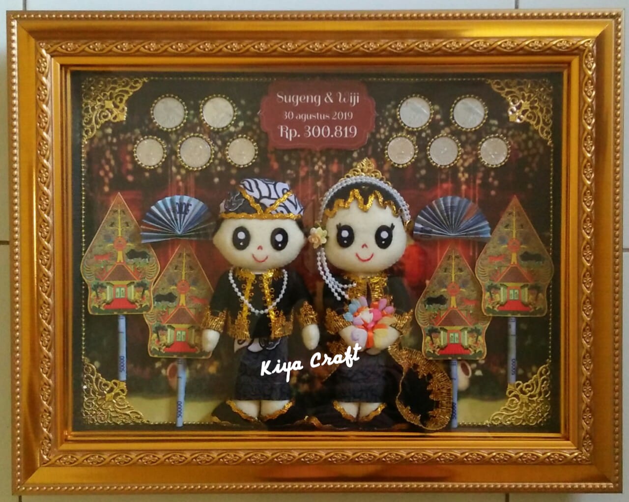 Mahar boneka baju adat